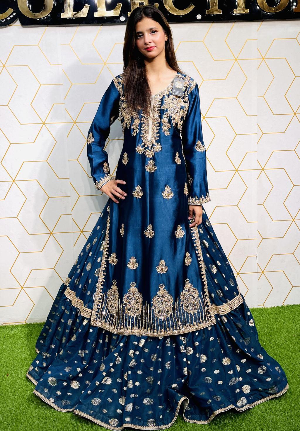 Amna Collection Le011 – Sheesha Silk Bridal Formal with Crystal & Raisham Work