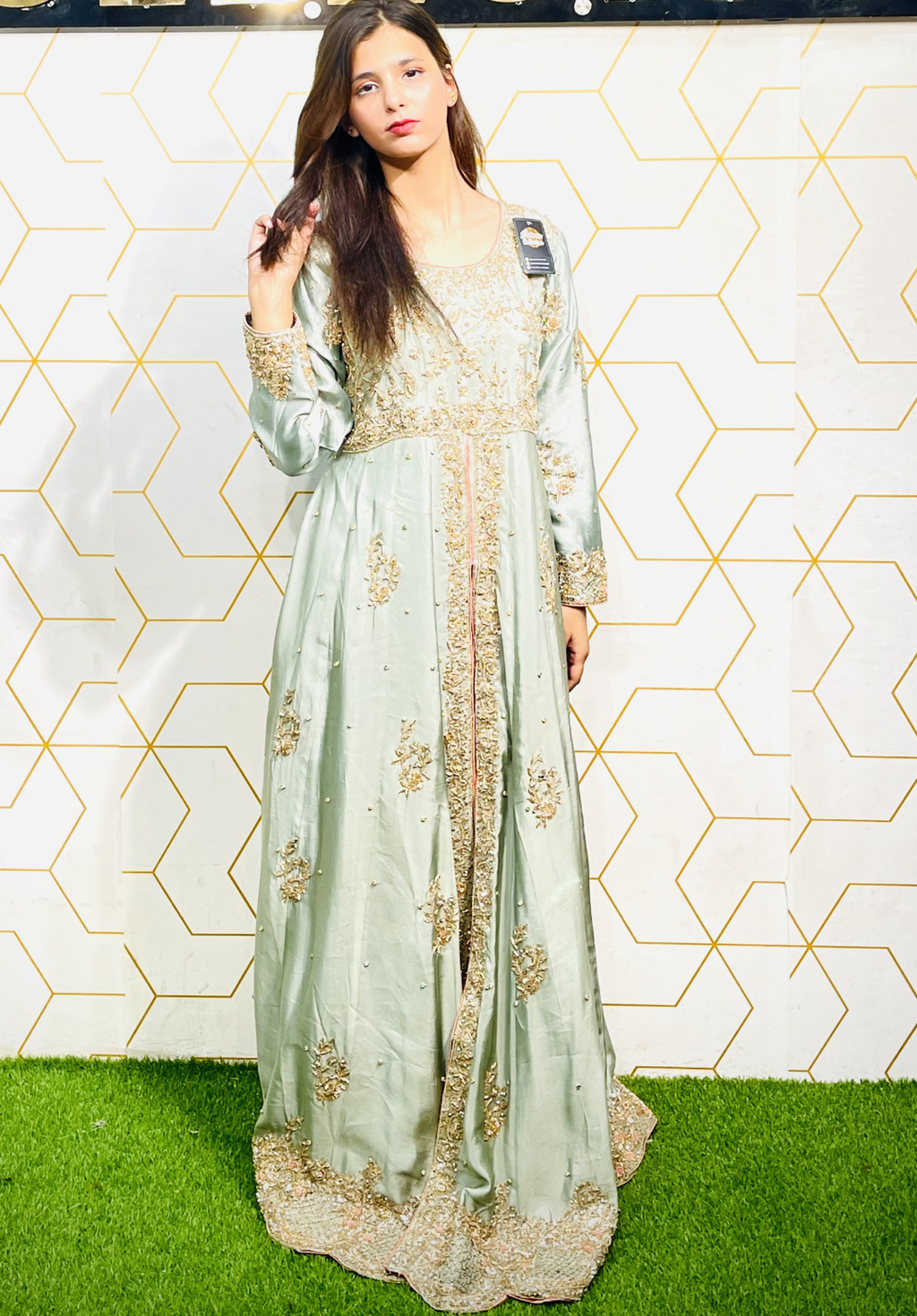 Amna Collection Re0041 – Silk & Organza Bridal Formal with Crystal & Raisham Work