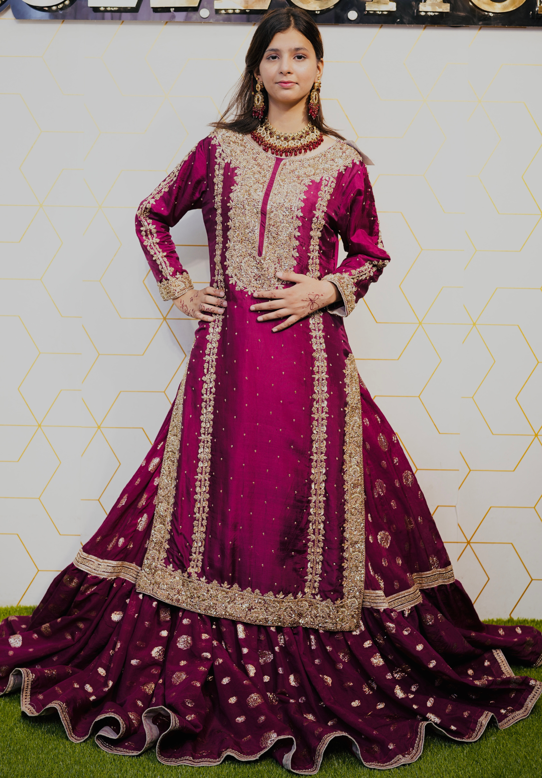 Amna Collection Se001 – Sheesha Silk Bridal Formal with Crystal & Raisham Work