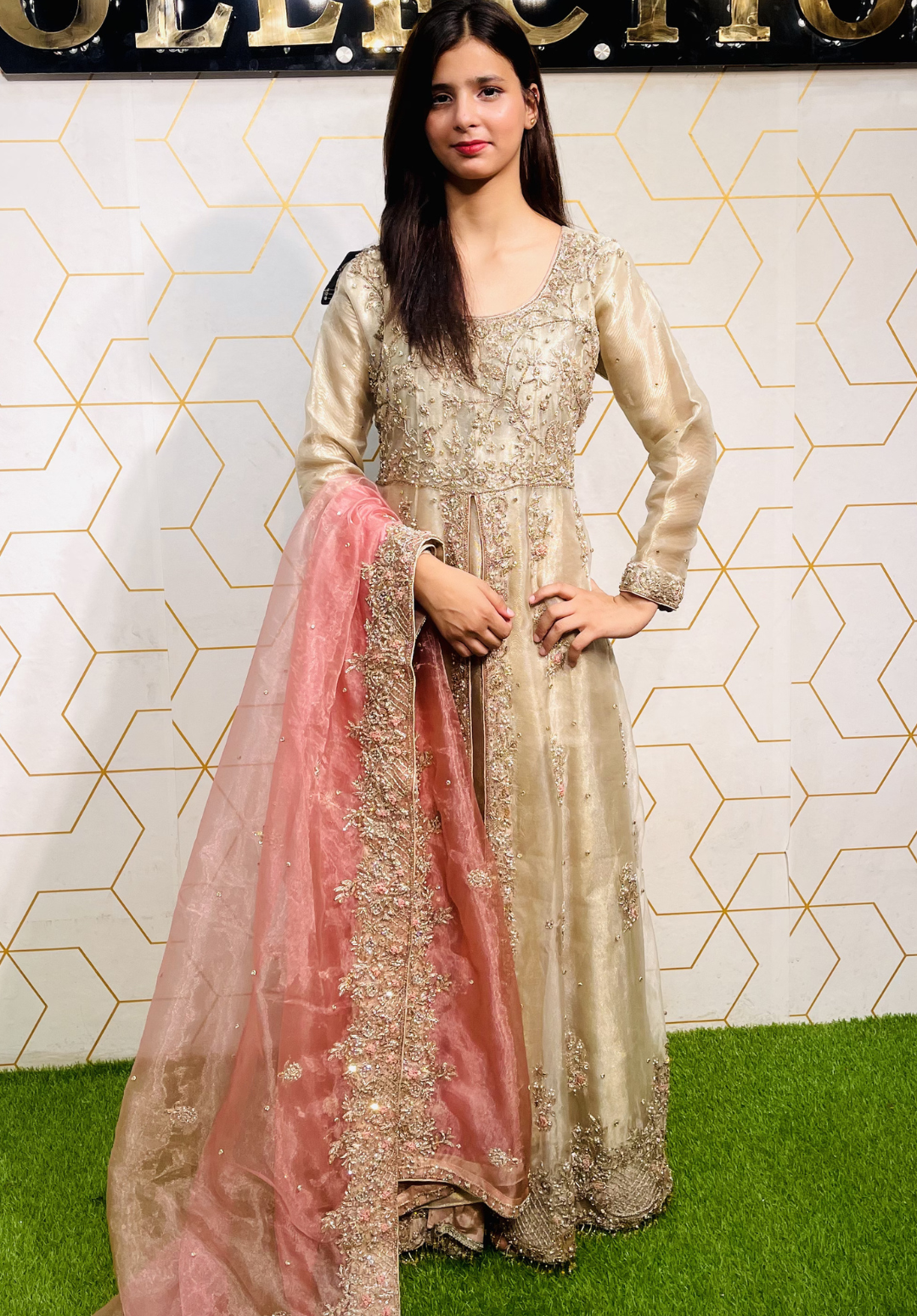 Amna Collection Re0041 – Silk & Organza Bridal Formal with Crystal & Raisham Work