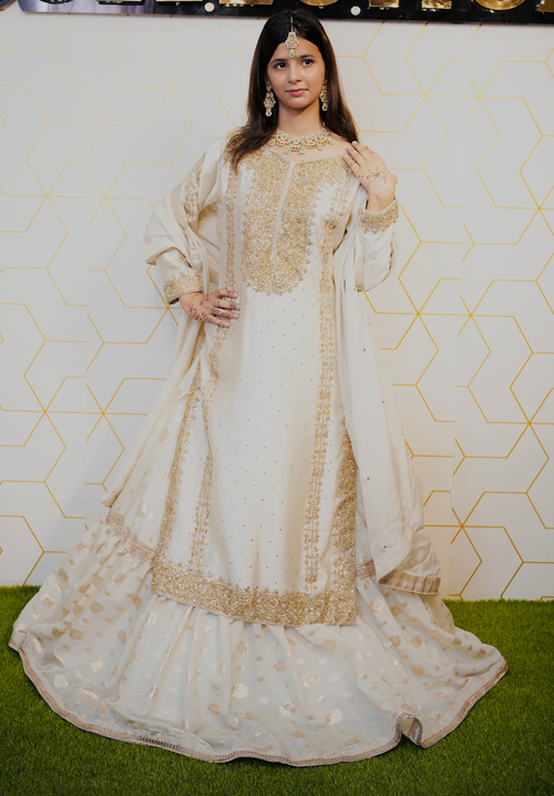 Amna Collection Ab001 – Embroidered Party Wear Formal with Crystal & Raisham Work